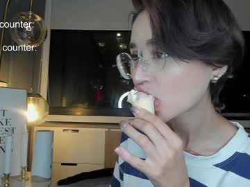 girl
        lonelly_lolly98 cam image #4718647