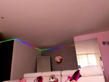 girl
        evagomez cam image #6410204