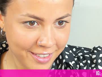 girl
        daily_stories cam image #2005191