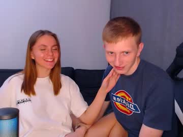 couple
        julsweet cam image #2311165