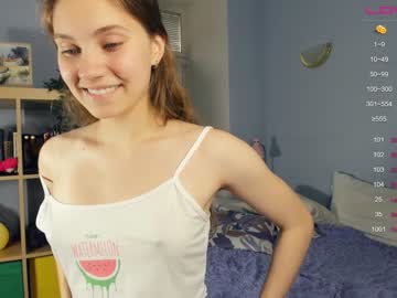 girl
        youne_and_beautiful cam image #1818582