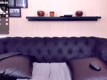 girl
        june_x_shy cam image #899582