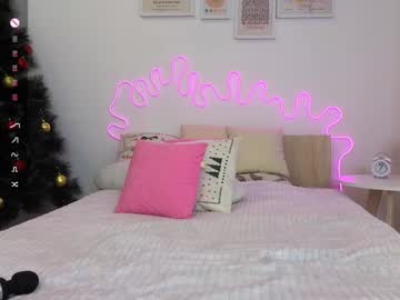 girl
        maya_blonde18 cam image #5711373