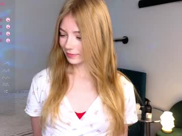 girl
        lovely_shyy cam image #5571747