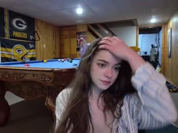 girl
        rosegold18 cam image #3624710