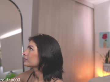 girl
        laura_roldan cam image #5275586