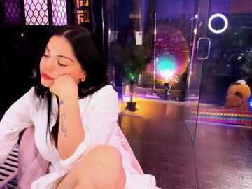 girl
        alma_pearl cam image #6646143