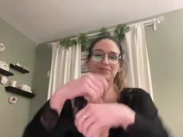 girl
        baby_girl_sub cam image #3311395