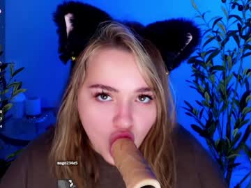 girl
        melissabowen cam image #5726001