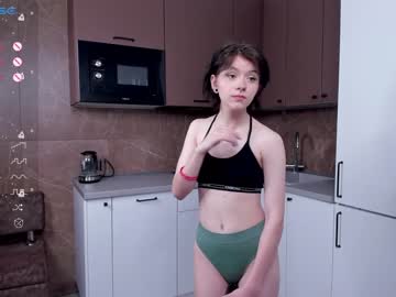 girl
        darellebodge cam image #3389907