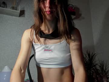 girl
        your_little_flexible_girl cam image #1255027
