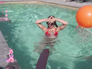 girl
        deeptalkss_ cam image #4915611