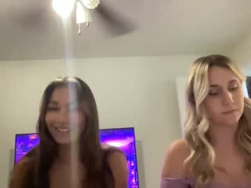 couple
        hotandhornyhannah cam image #4769042