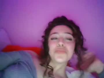 girl
        savinajade cam image #337843