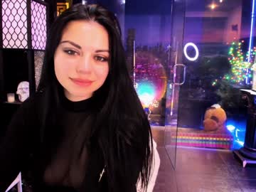 girl
        alma_pearl cam image #5583157