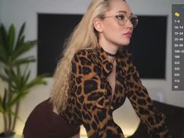girl
        vanessa_de_ville cam image #6465917