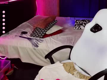 girl
        eva__blonde cam image #700261