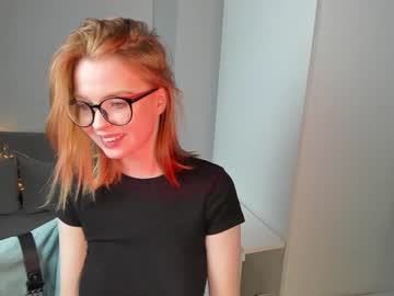 girl
        shinnyvibes cam image #3545153