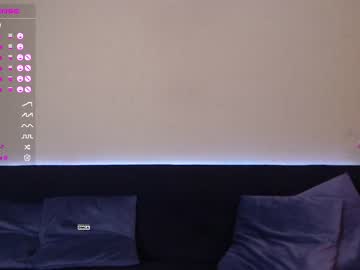 girl
        anna_bonbon cam image #2374221