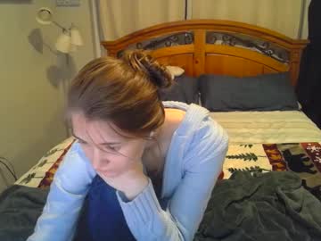 girl
        katynowhere cam image #5910907