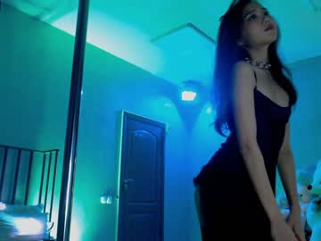 girl
        juliabeng1 cam image #78100