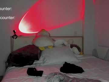 girl
        lonelly_lolly98 cam image #4425399