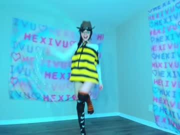 girl
        hexivu cam image #3756404