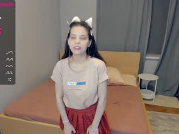 girl
        cherry_tery cam image #1485799