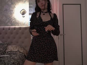 girl
        sweety_rinushka_ cam image #6583533