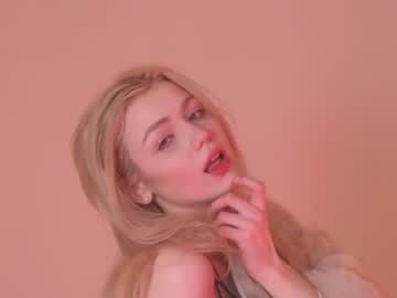 girl
        elizabethmad cam image #3080709