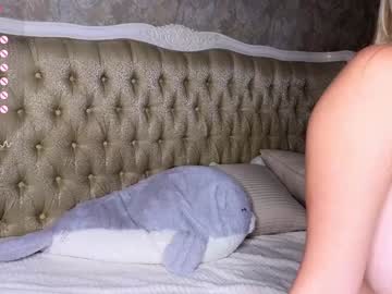 girl
        beverly_hillls cam image #5246609