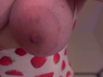 girl
        lana_rosy cam image #4727073