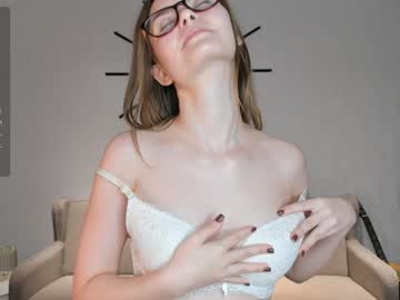 girl
        gemmacockayne cam image #4874641