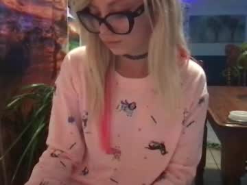 girl
        margoheaven cam image #3124586