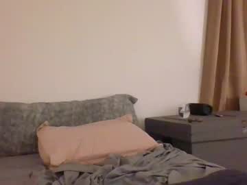girl
        rosegold18 cam image #64436