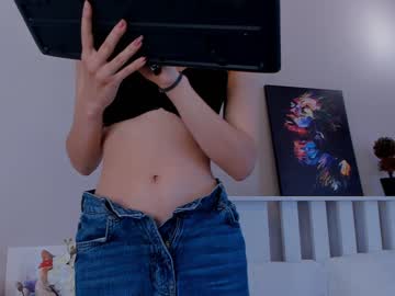 girl
        alyssabrewer cam image #1955306