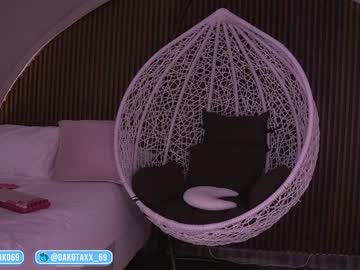 girl
        dakota_leex cam image #6830618