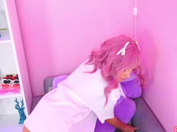 girl
        little_effy18_ cam image #6585139