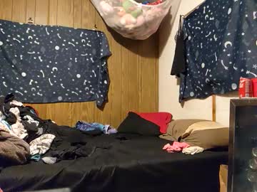 girl
        foxyzoie cam image #4684586