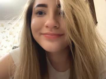 girl
        dawnbluett cam image #6555838
