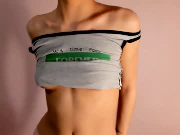 girl
        xyni_myni cam image #2979112