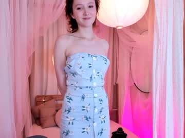 girl
        hailiemills cam image #184012