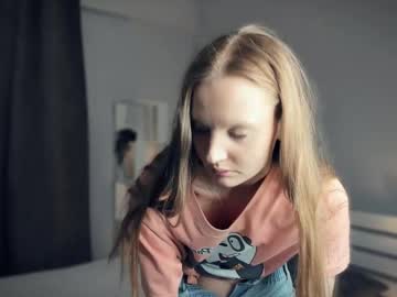 girl
        ani_hunny cam image #6034722