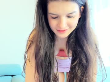 girl
        elaanna cam image #6386692