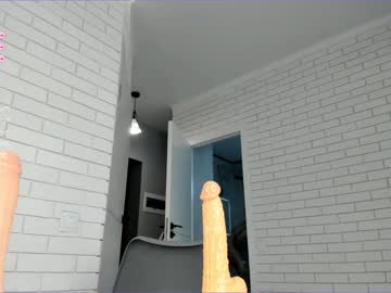 girl
        sweetfox_365 cam image #2435120