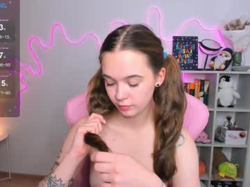 girl
        kate_clover cam image #5172596