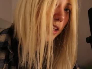 girl
        wendy_daniela cam image #5305164