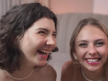 girl
        you_fell_in_love cam image #5490719
