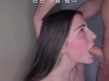 couple
        dexandlily cam image #4666422