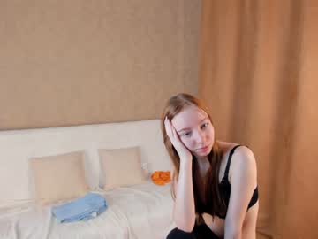 girl
        saylorgirl cam image #1214784